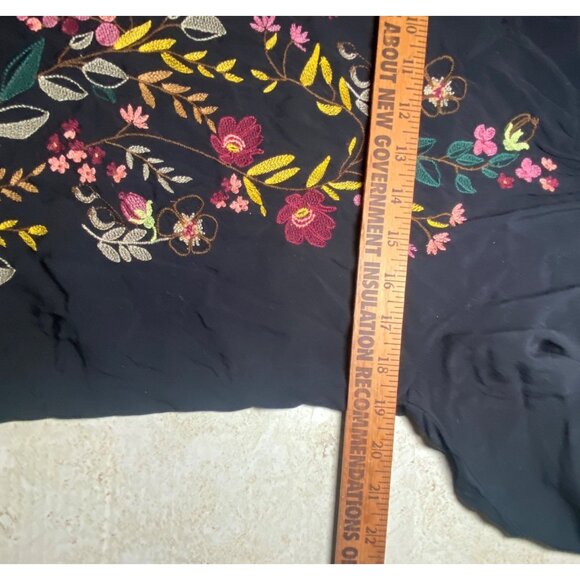 J.Jill Petite Black Floral Embroidered Boho Hippie Artisan Cottagecore Blouse - Picture 7 of 8